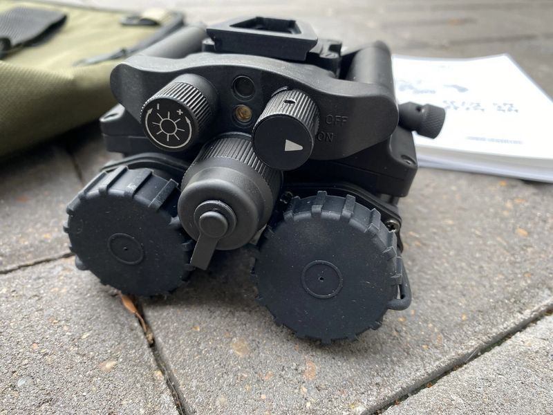 Комплект ночного видения AGM NVG-40 (без трубок) 6307 фото