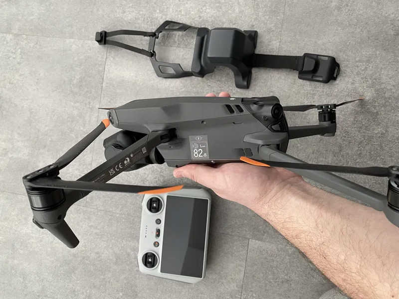 Квадрокоптер DJI Mavic 3 PRO CP.MA.00000654.01 7689 фото