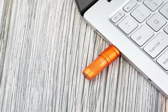 Фонарь-брелок Olight iMini 2 Orange 9413 фото