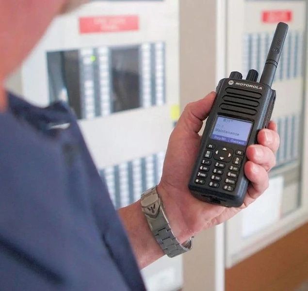 Motorola Mototrbo DP4800e VHF digital radio with AES256 encryption
