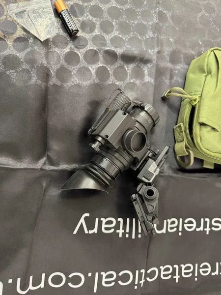 Night vision device RNVG White Phospor complete set with battery pack